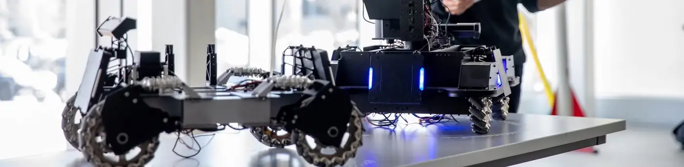 QKRT robots in the lab